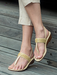 Macramé Mini Wedge