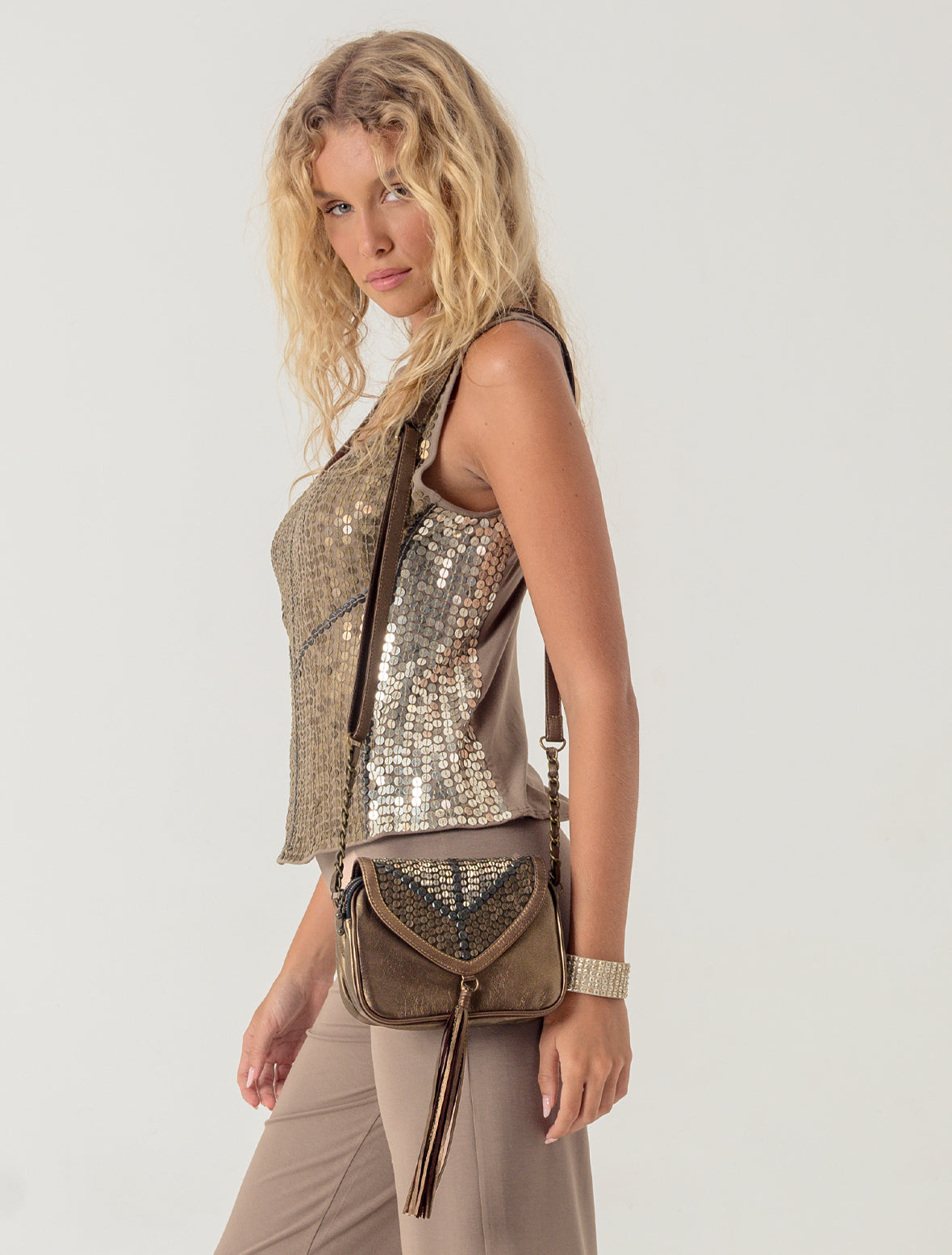 Venicia Crossbody